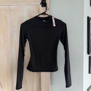 SKIMS XS Fits Everybody Long Sleeve T-shirt